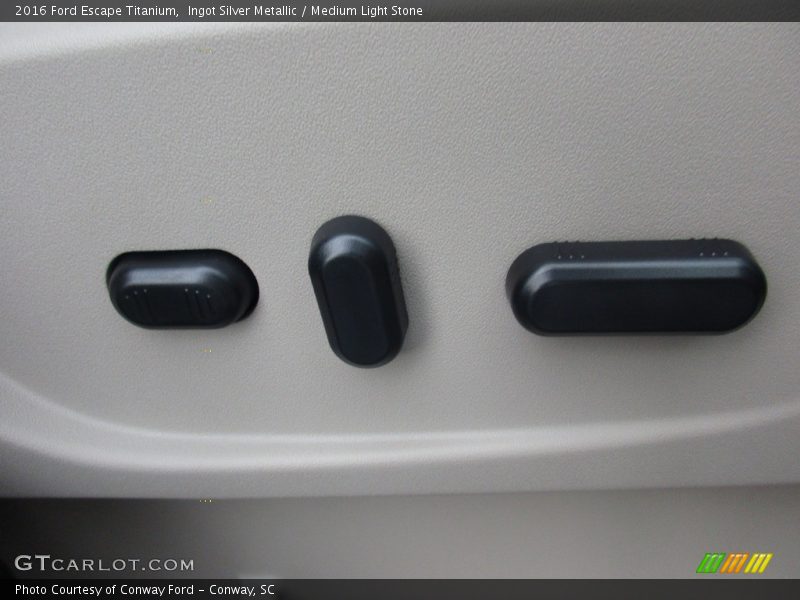 Ingot Silver Metallic / Medium Light Stone 2016 Ford Escape Titanium