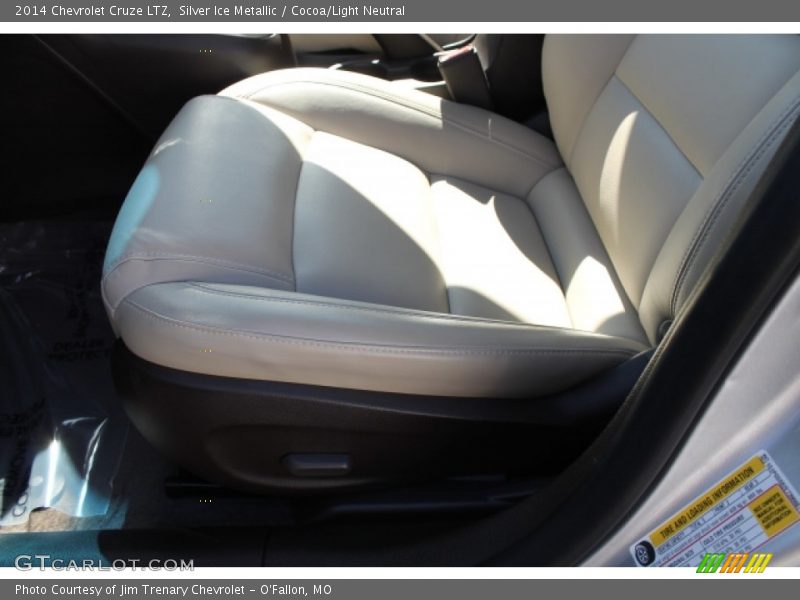 Silver Ice Metallic / Cocoa/Light Neutral 2014 Chevrolet Cruze LTZ