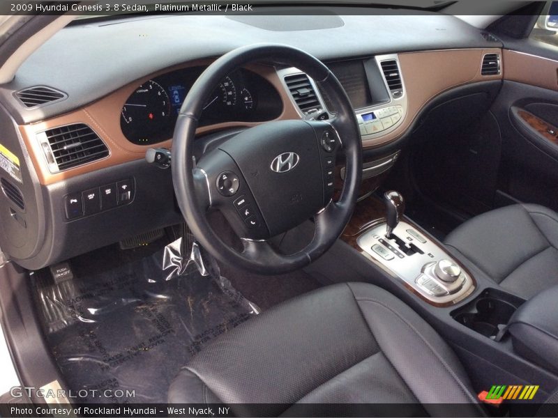 Platinum Metallic / Black 2009 Hyundai Genesis 3.8 Sedan