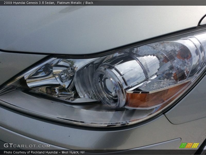 Platinum Metallic / Black 2009 Hyundai Genesis 3.8 Sedan