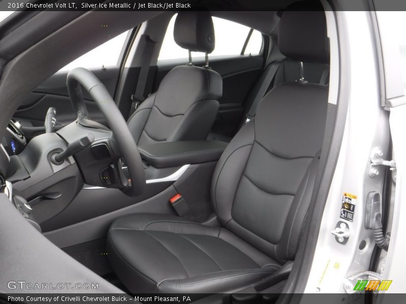 Front Seat of 2016 Volt LT
