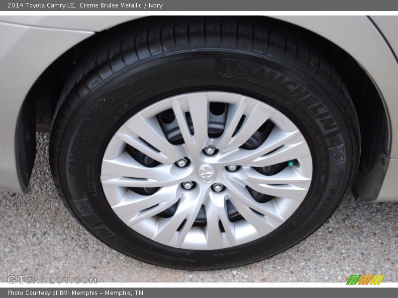 Creme Brulee Metallic / Ivory 2014 Toyota Camry LE
