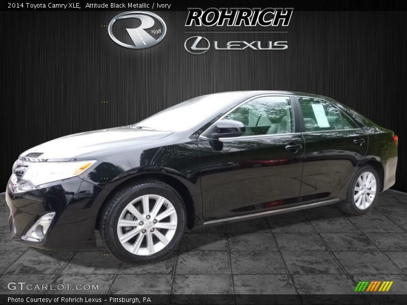 Attitude Black Metallic / Ivory 2014 Toyota Camry XLE