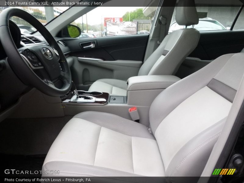 Attitude Black Metallic / Ivory 2014 Toyota Camry XLE