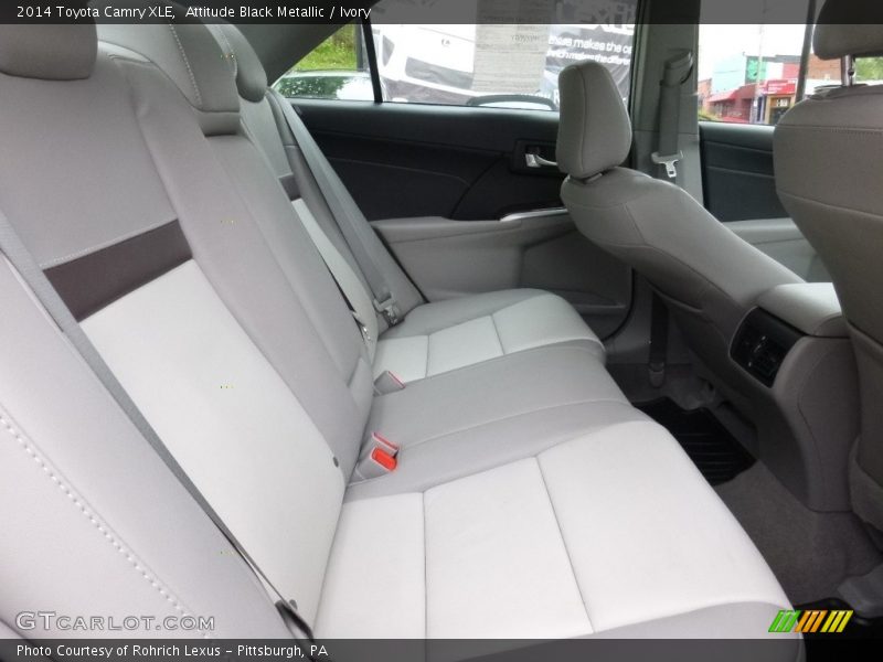 Attitude Black Metallic / Ivory 2014 Toyota Camry XLE