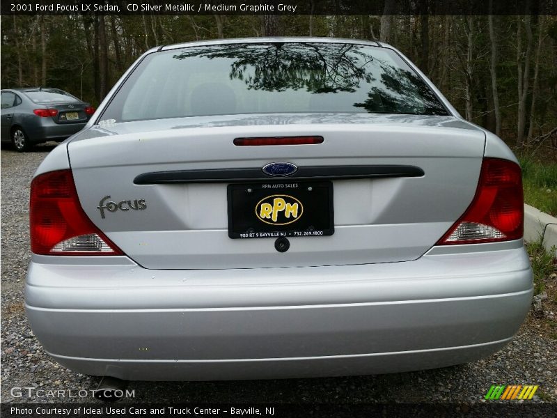 CD Silver Metallic / Medium Graphite Grey 2001 Ford Focus LX Sedan