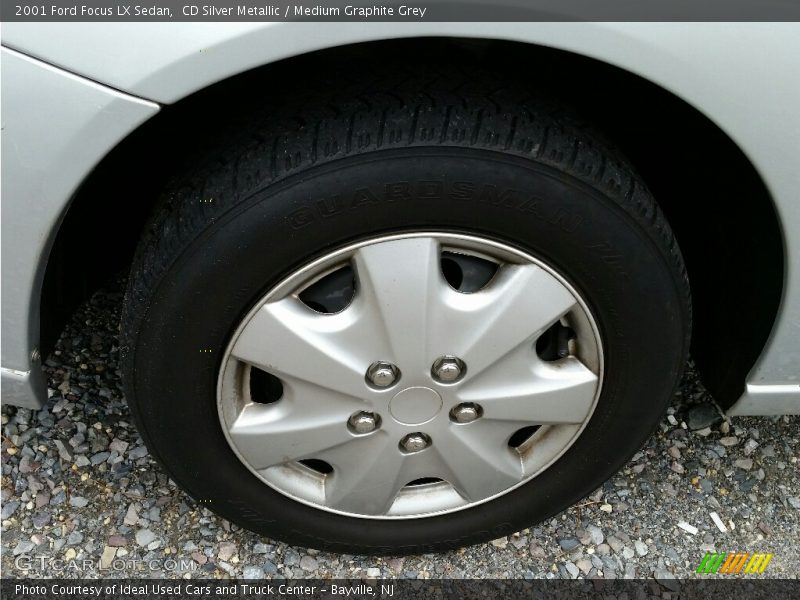CD Silver Metallic / Medium Graphite Grey 2001 Ford Focus LX Sedan