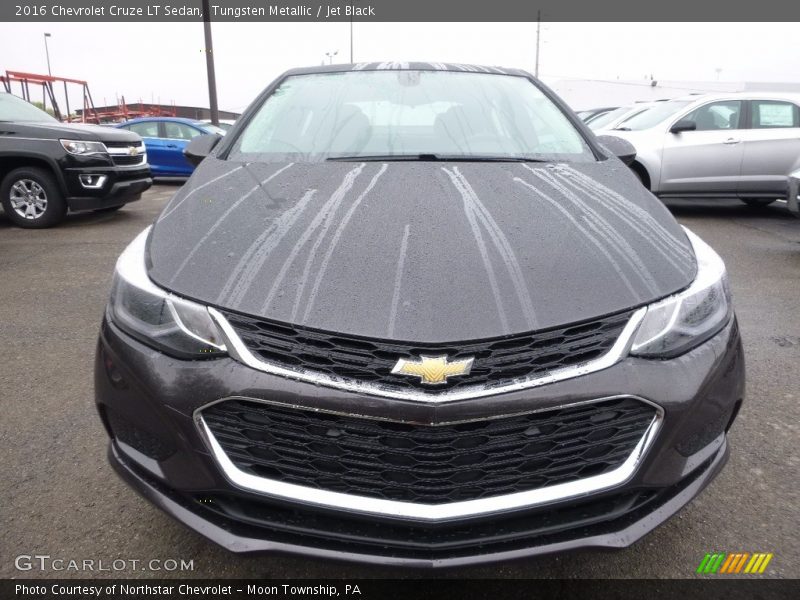 Tungsten Metallic / Jet Black 2016 Chevrolet Cruze LT Sedan