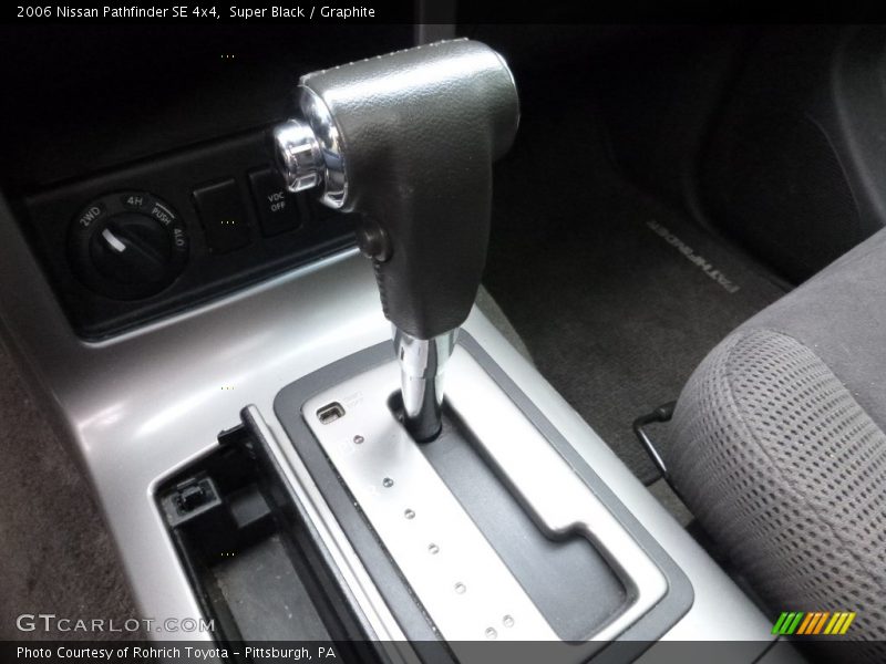 Super Black / Graphite 2006 Nissan Pathfinder SE 4x4