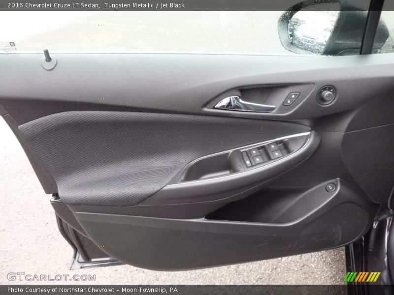 Tungsten Metallic / Jet Black 2016 Chevrolet Cruze LT Sedan