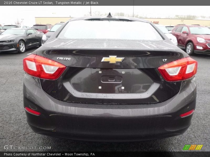 Tungsten Metallic / Jet Black 2016 Chevrolet Cruze LT Sedan