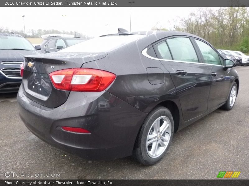 Tungsten Metallic / Jet Black 2016 Chevrolet Cruze LT Sedan