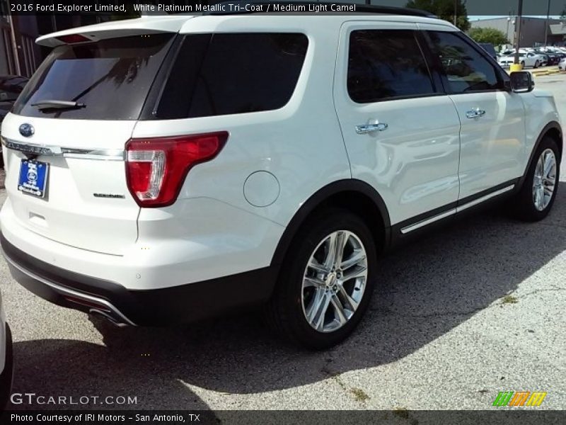 White Platinum Metallic Tri-Coat / Medium Light Camel 2016 Ford Explorer Limited