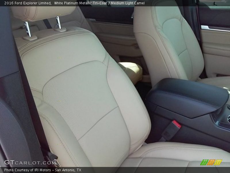 White Platinum Metallic Tri-Coat / Medium Light Camel 2016 Ford Explorer Limited