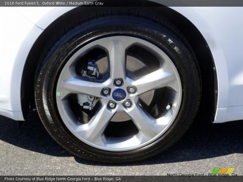 Oxford White / Medium Earth Gray 2016 Ford Fusion S