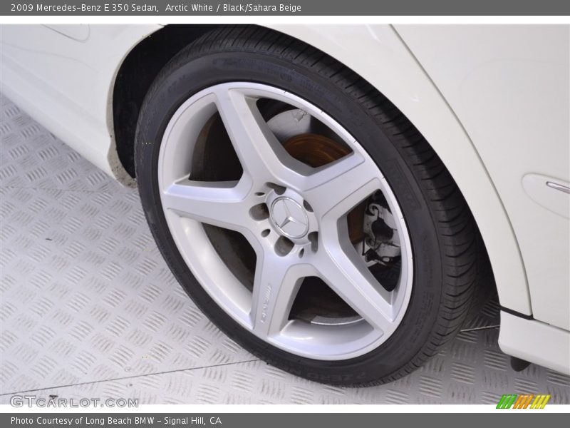 Arctic White / Black/Sahara Beige 2009 Mercedes-Benz E 350 Sedan