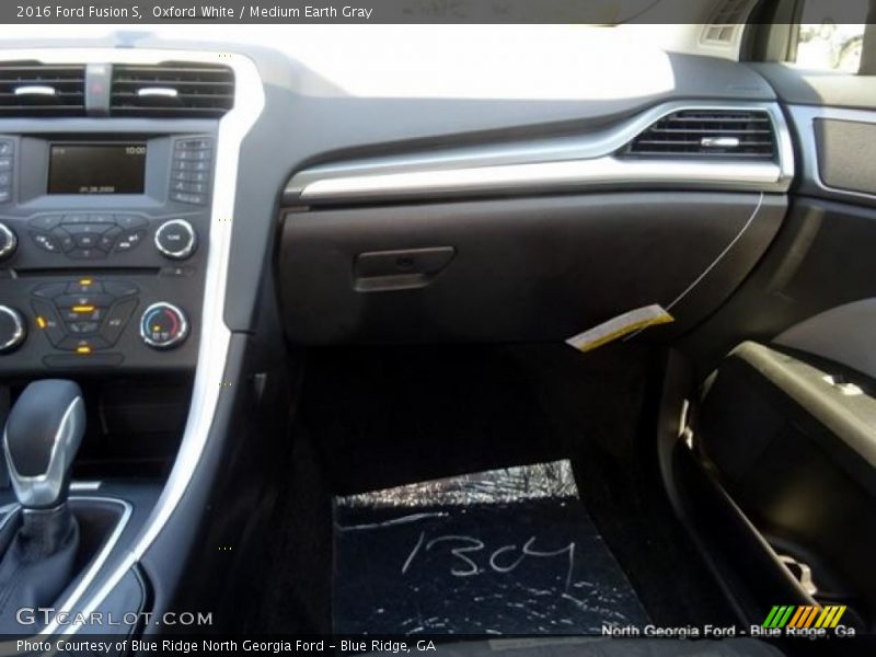 Oxford White / Medium Earth Gray 2016 Ford Fusion S