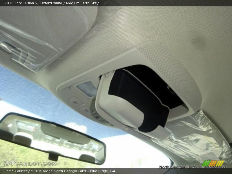 Oxford White / Medium Earth Gray 2016 Ford Fusion S