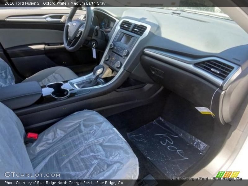 Oxford White / Medium Earth Gray 2016 Ford Fusion S