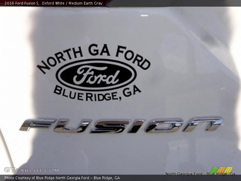 Oxford White / Medium Earth Gray 2016 Ford Fusion S