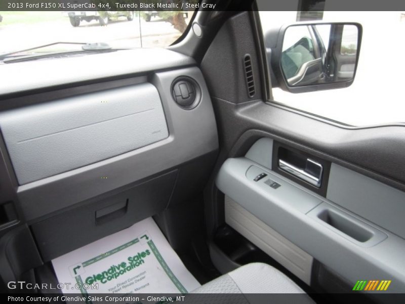 Tuxedo Black Metallic / Steel Gray 2013 Ford F150 XL SuperCab 4x4