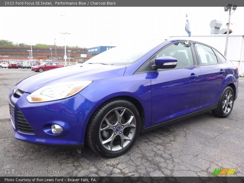 Performance Blue / Charcoal Black 2013 Ford Focus SE Sedan