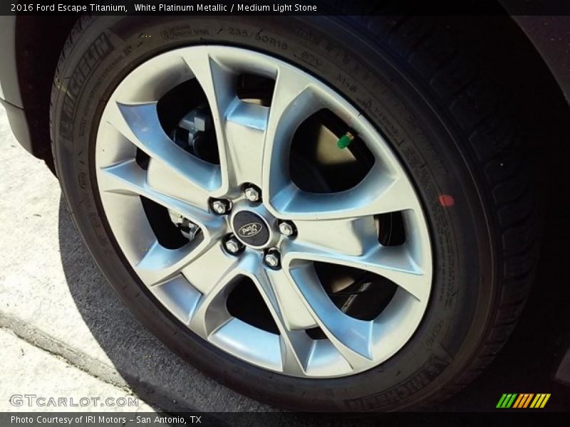 White Platinum Metallic / Medium Light Stone 2016 Ford Escape Titanium
