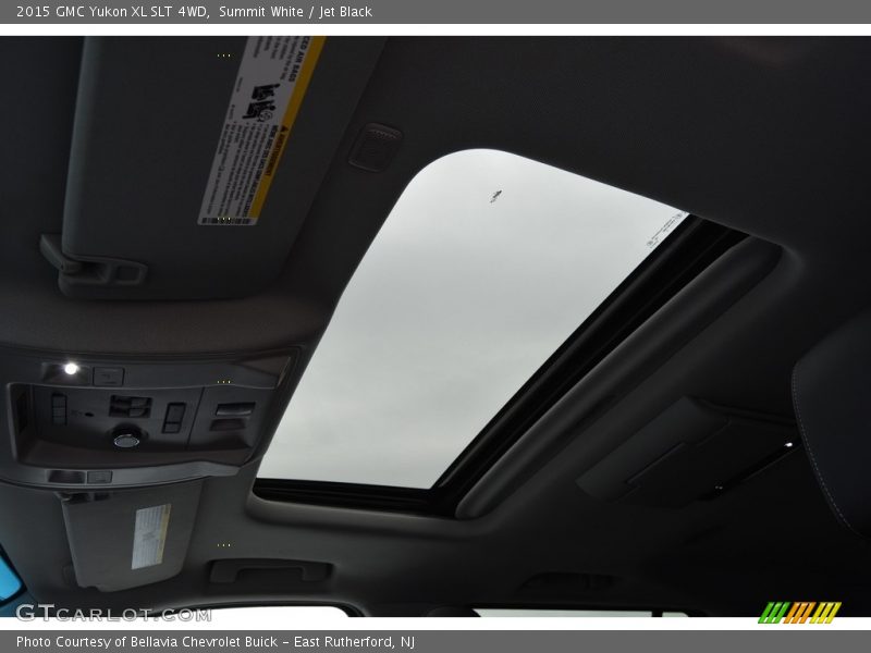 Summit White / Jet Black 2015 GMC Yukon XL SLT 4WD