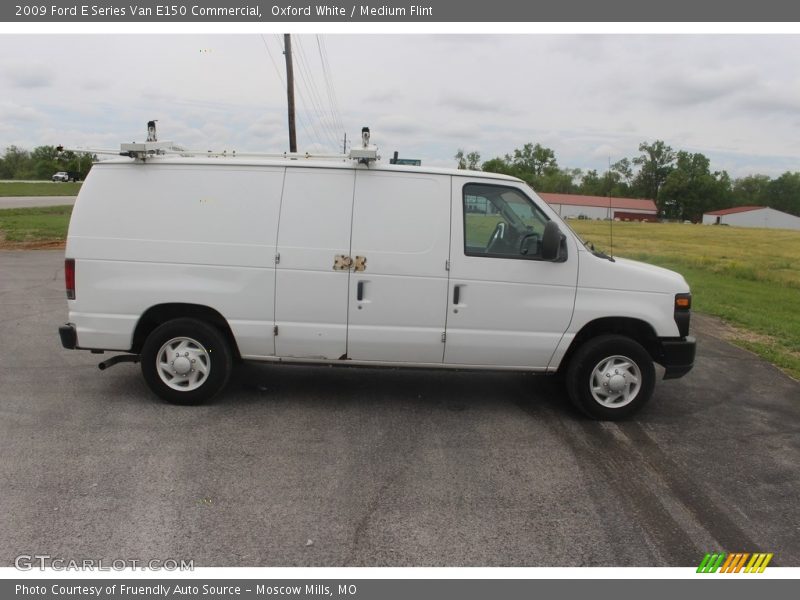 Oxford White / Medium Flint 2009 Ford E Series Van E150 Commercial