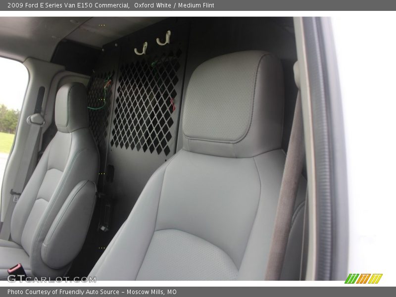 Oxford White / Medium Flint 2009 Ford E Series Van E150 Commercial