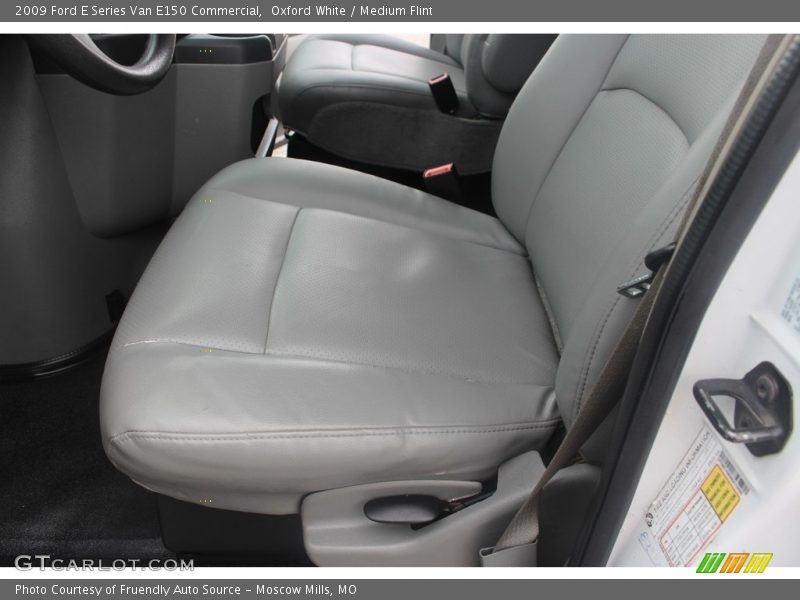 Oxford White / Medium Flint 2009 Ford E Series Van E150 Commercial
