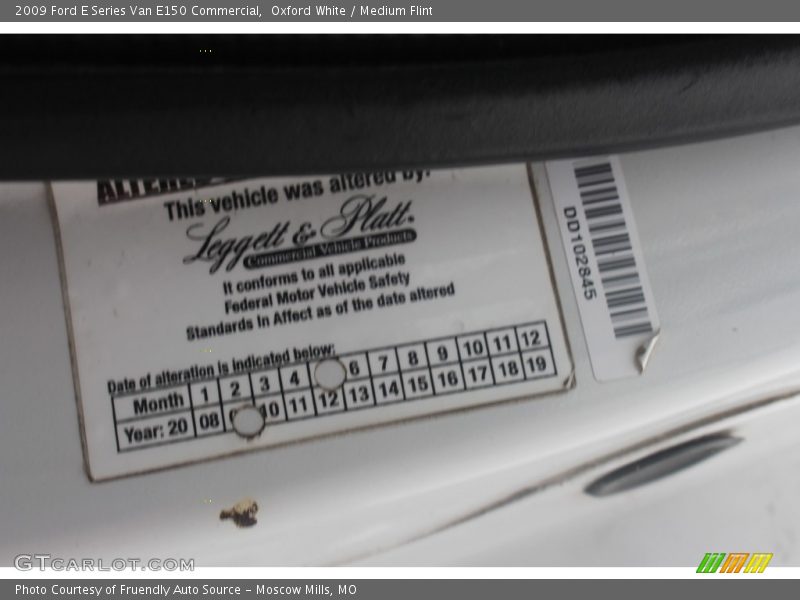 Oxford White / Medium Flint 2009 Ford E Series Van E150 Commercial