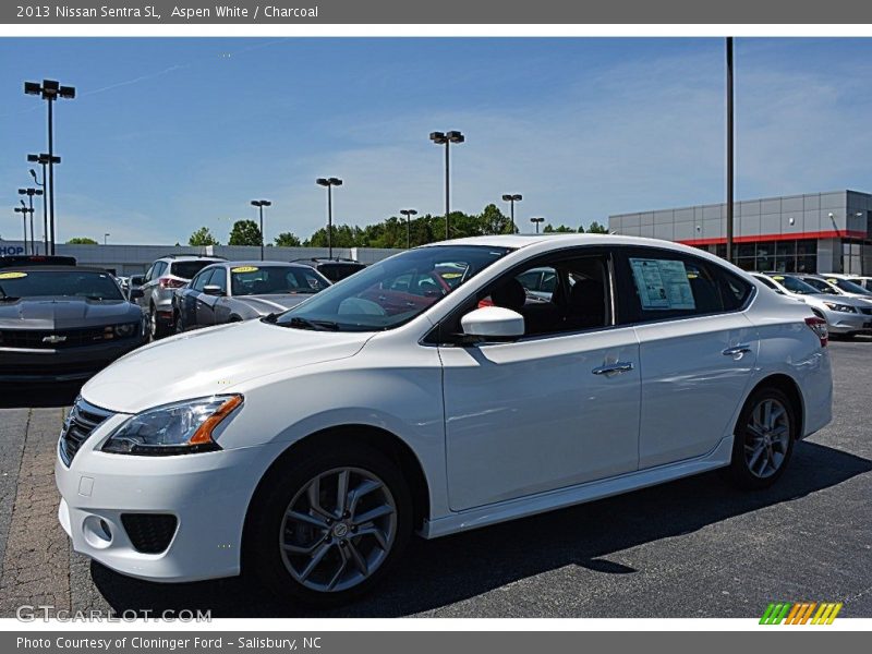 Aspen White / Charcoal 2013 Nissan Sentra SL