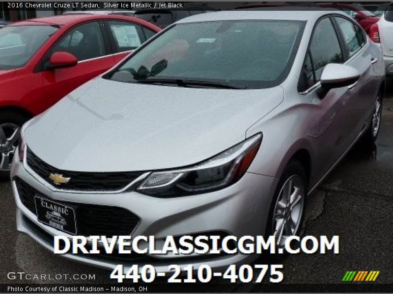 Silver Ice Metallic / Jet Black 2016 Chevrolet Cruze LT Sedan