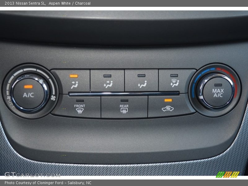 Aspen White / Charcoal 2013 Nissan Sentra SL