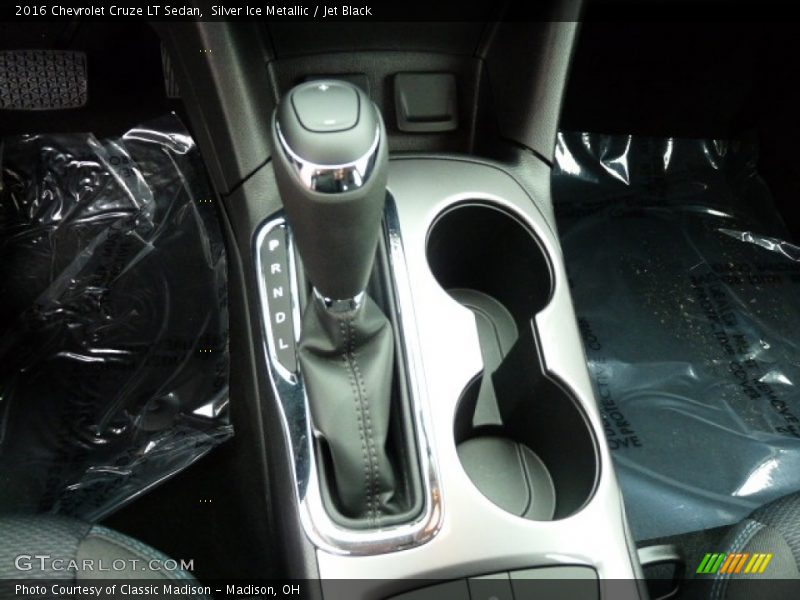 Silver Ice Metallic / Jet Black 2016 Chevrolet Cruze LT Sedan