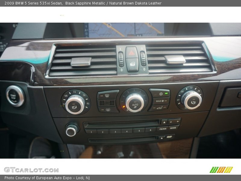 Black Sapphire Metallic / Natural Brown Dakota Leather 2009 BMW 5 Series 535xi Sedan
