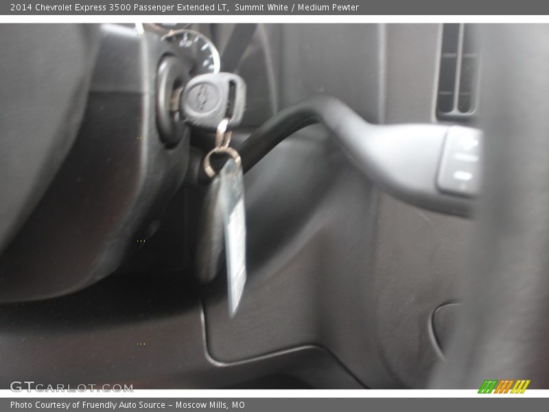 Summit White / Medium Pewter 2014 Chevrolet Express 3500 Passenger Extended LT