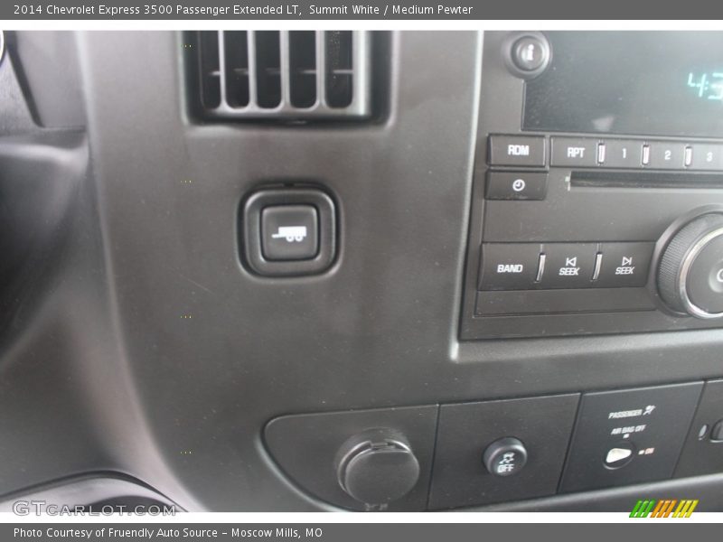 Summit White / Medium Pewter 2014 Chevrolet Express 3500 Passenger Extended LT