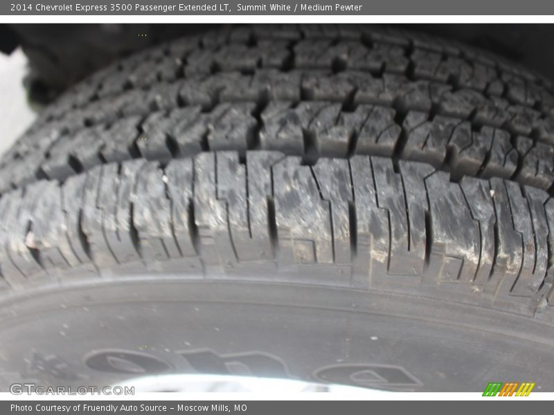 Summit White / Medium Pewter 2014 Chevrolet Express 3500 Passenger Extended LT