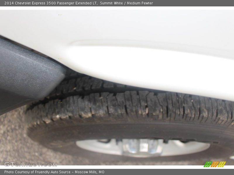 Summit White / Medium Pewter 2014 Chevrolet Express 3500 Passenger Extended LT