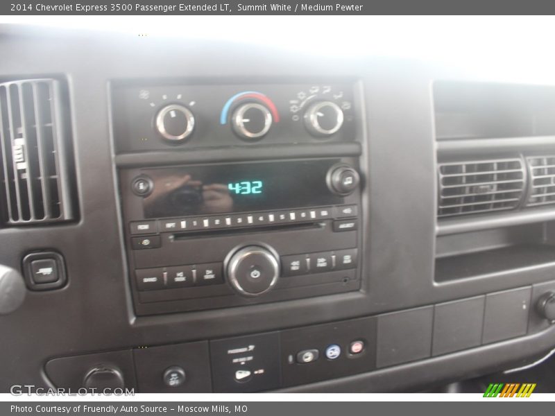 Summit White / Medium Pewter 2014 Chevrolet Express 3500 Passenger Extended LT