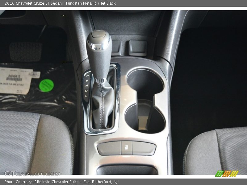 Tungsten Metallic / Jet Black 2016 Chevrolet Cruze LT Sedan