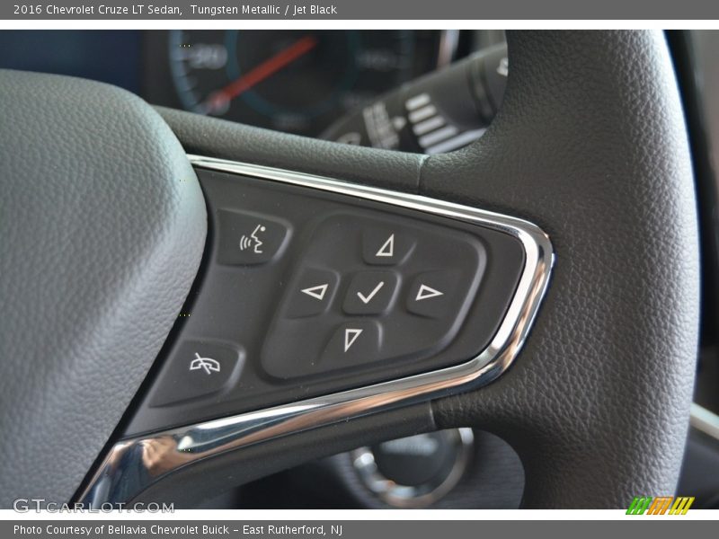 Tungsten Metallic / Jet Black 2016 Chevrolet Cruze LT Sedan