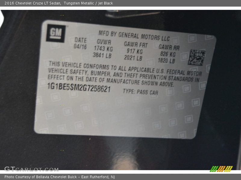 Tungsten Metallic / Jet Black 2016 Chevrolet Cruze LT Sedan