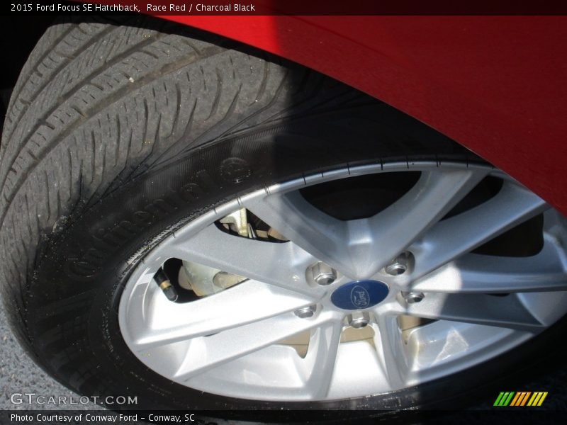 Race Red / Charcoal Black 2015 Ford Focus SE Hatchback