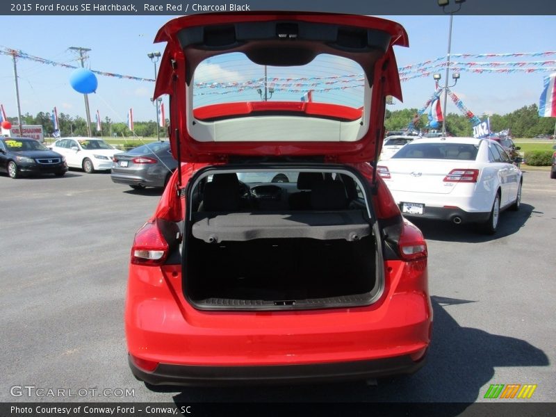 Race Red / Charcoal Black 2015 Ford Focus SE Hatchback