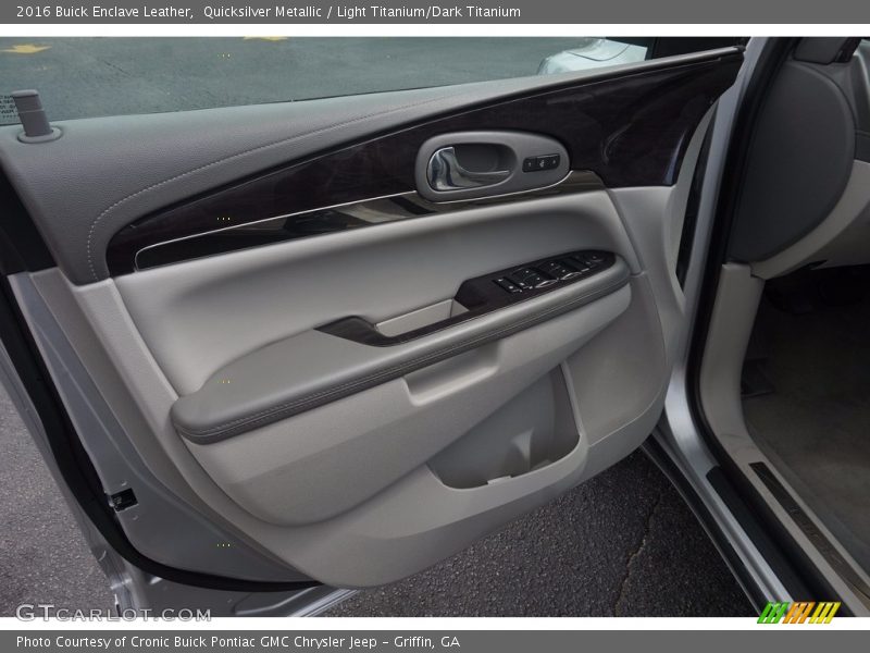 Quicksilver Metallic / Light Titanium/Dark Titanium 2016 Buick Enclave Leather