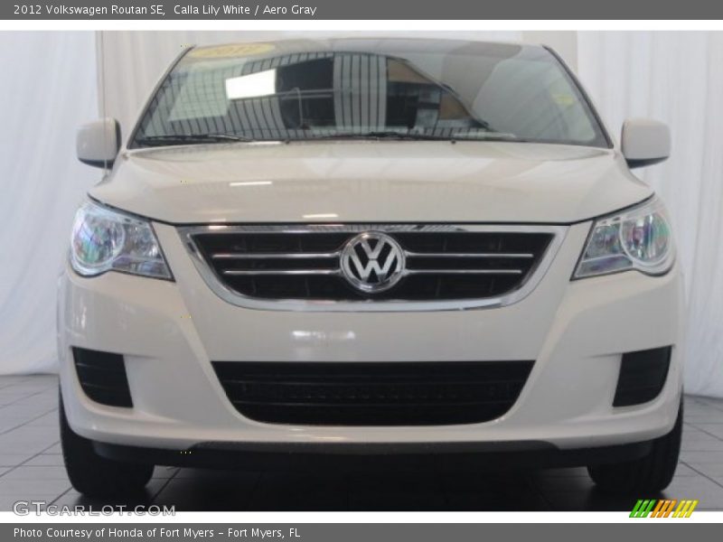 Calla Lily White / Aero Gray 2012 Volkswagen Routan SE