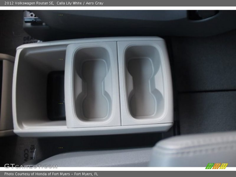 Calla Lily White / Aero Gray 2012 Volkswagen Routan SE